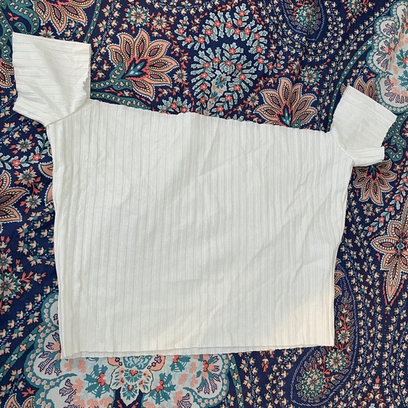 Shein White Off Shoulder Crop Top Square Pattern - Picture 1 of 2